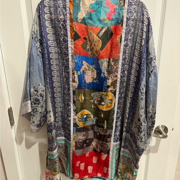 Johnny Was Colorful Patterned 100% silk Kimono Top - Picture 4 of 6